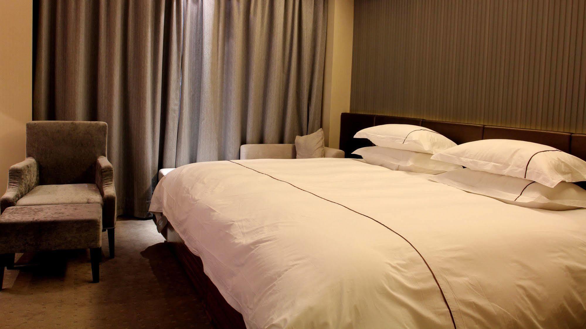 Yiwu Wendemu International Hotel Exterior foto